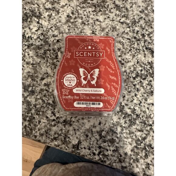 scentsy wax bars Wild Cherry & Sakura - Picture 1 of 2